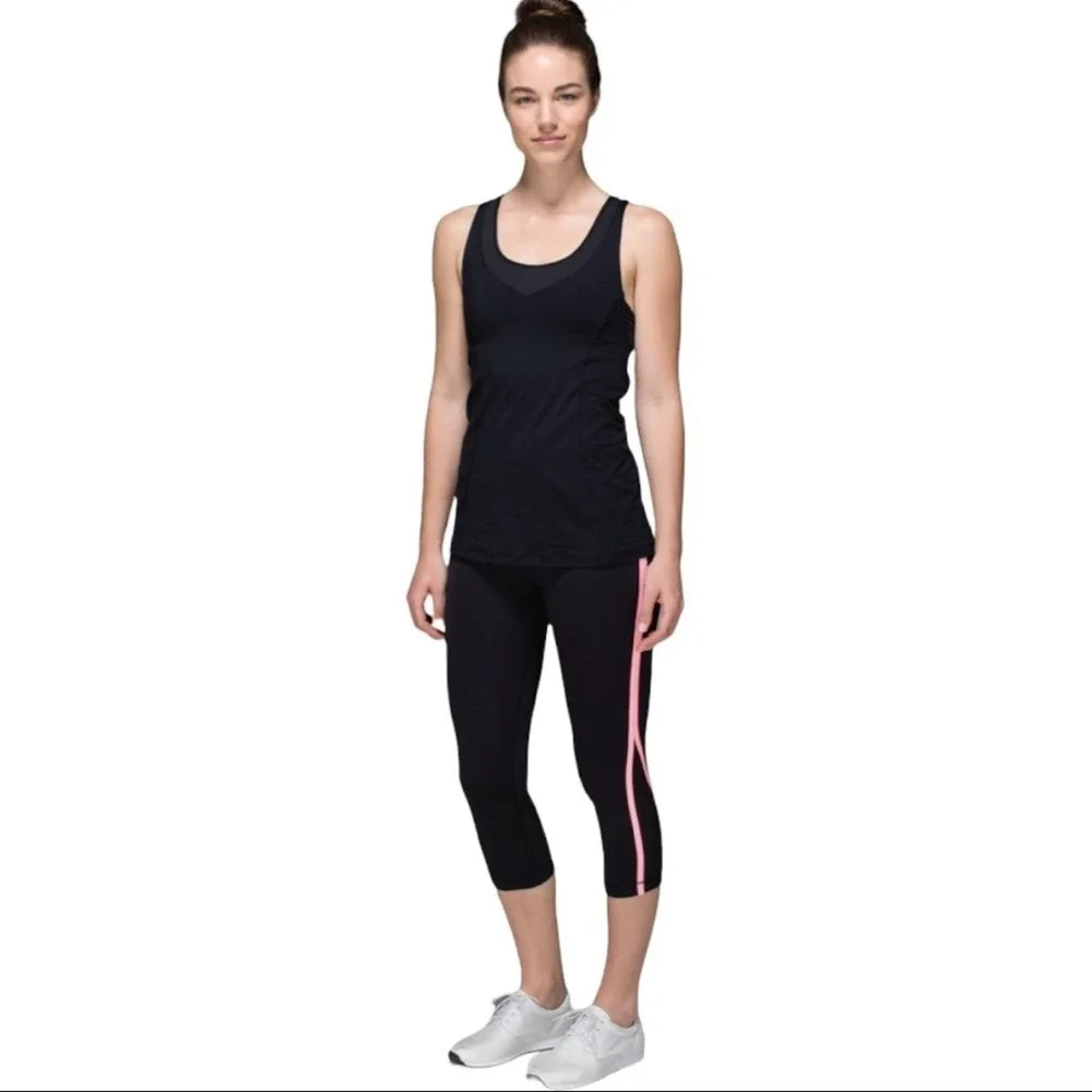 Lululemon Up The Pace Crop Black / Steep Stripe Bleached Coral Horizontal Size 2